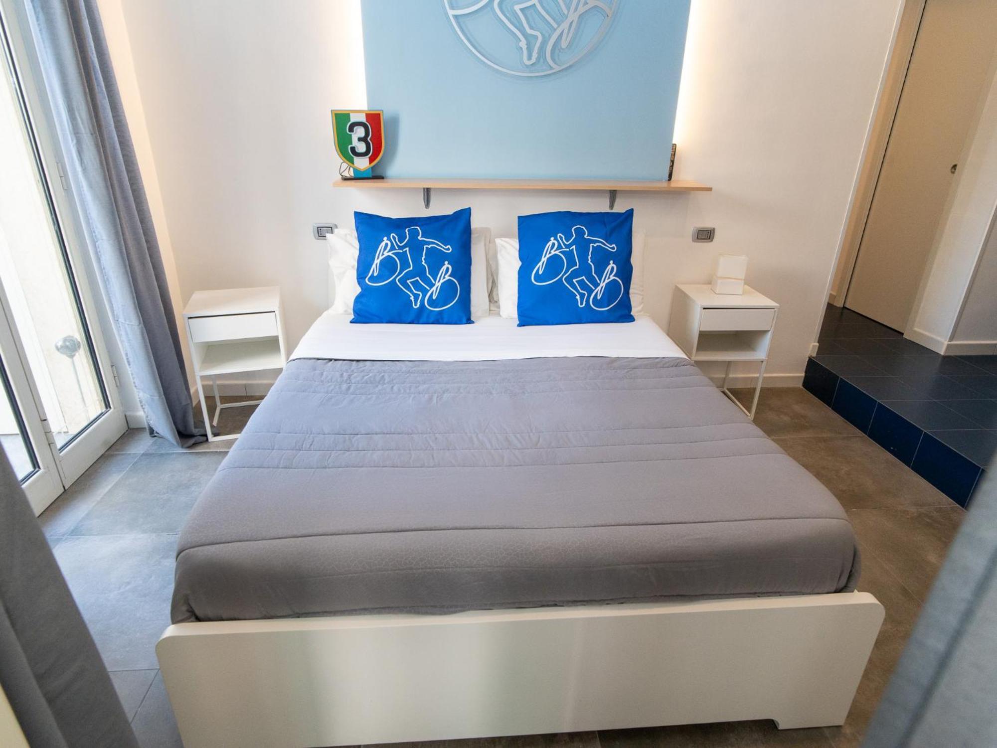 B&B I Murales Naples Extérieur photo